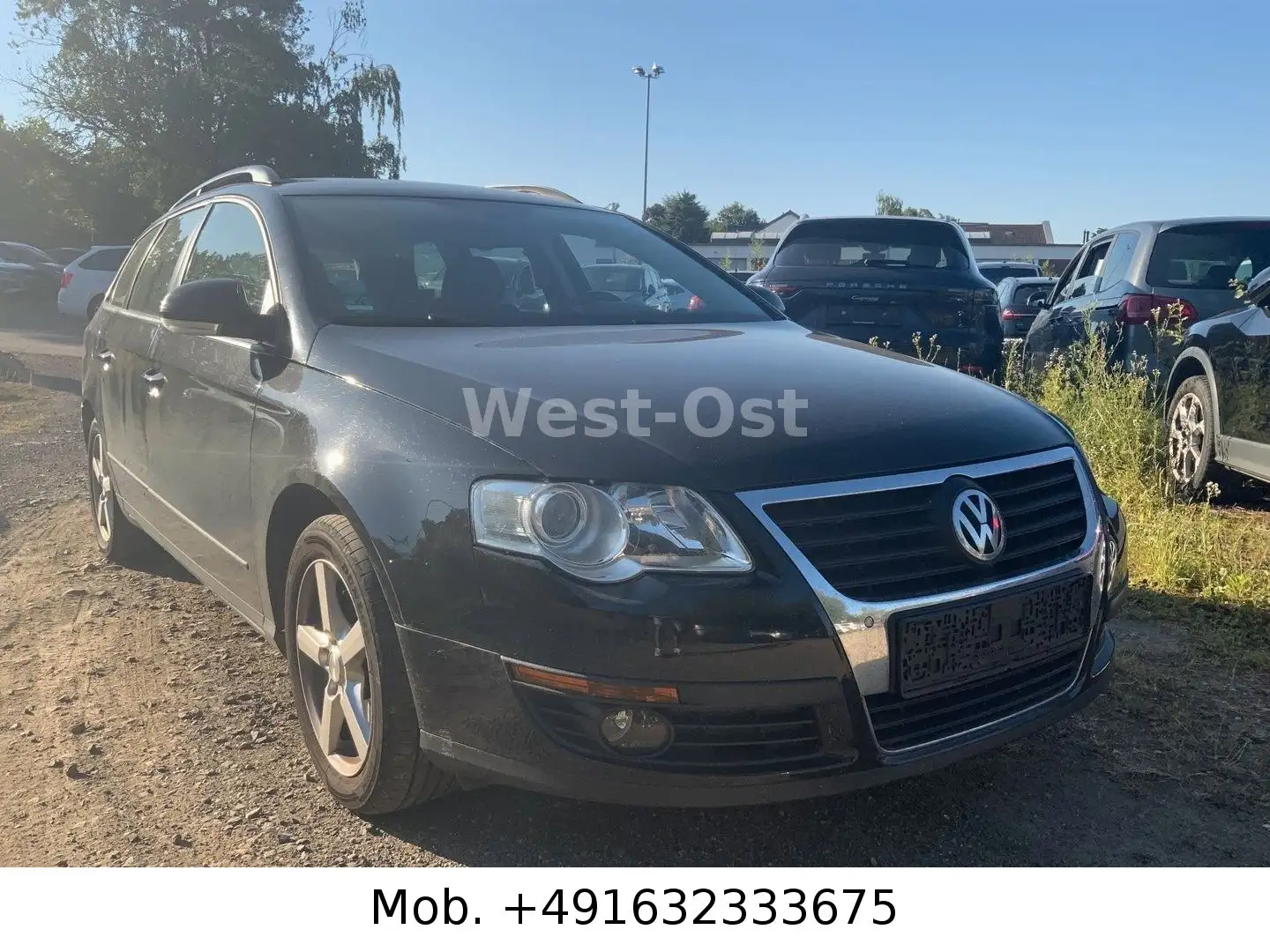 Volkswagen Passat Variant TDI BlueMotion Klima PDC Euro 5 Zwart - 1