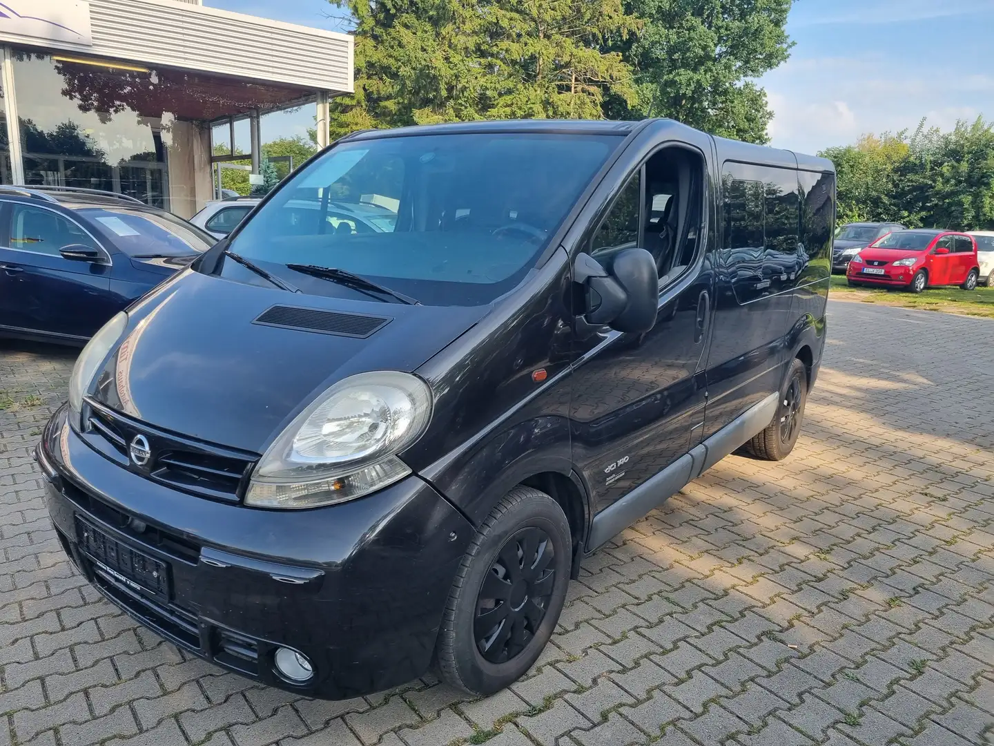 Nissan Primastar dCi 140 L1H1 Avantour (8-Si.) mit AHK Fekete - 1