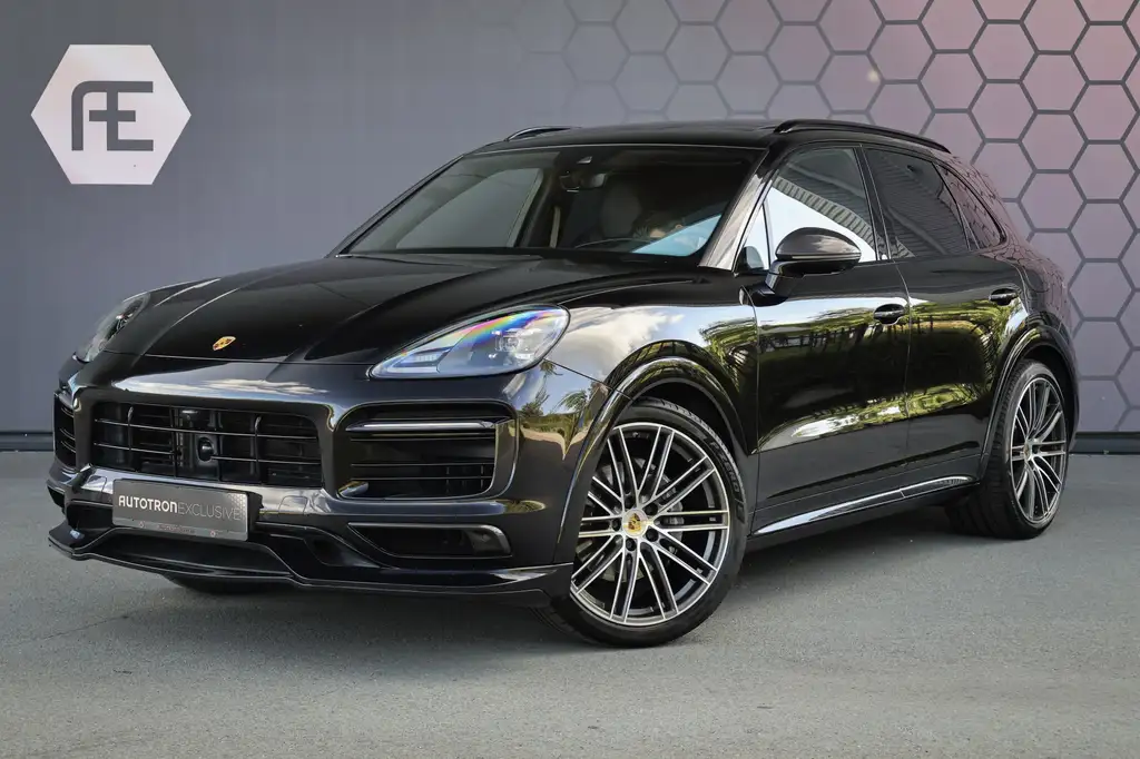 Porsche Cayenne 2023 из Европы — купить под ключ
