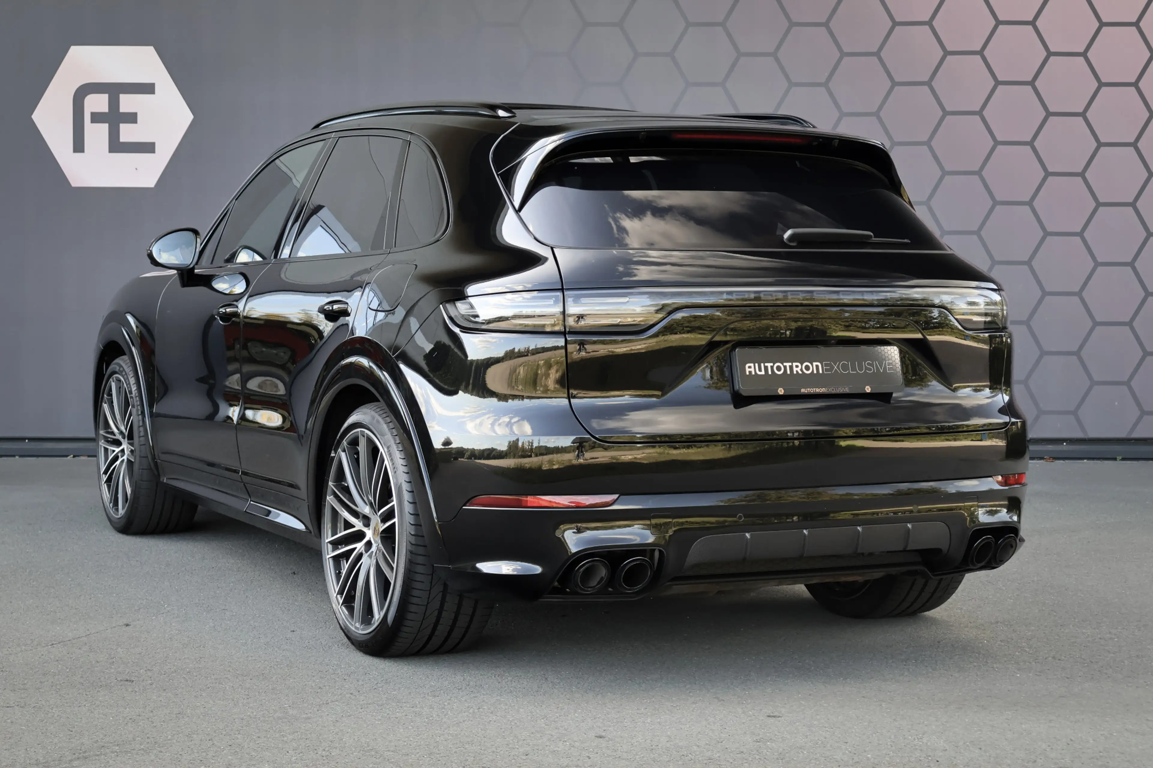 Porsche Cayenne 3.0 E-Hybrid Platinum Edition BTW AUTO | TECHART V — photo 23