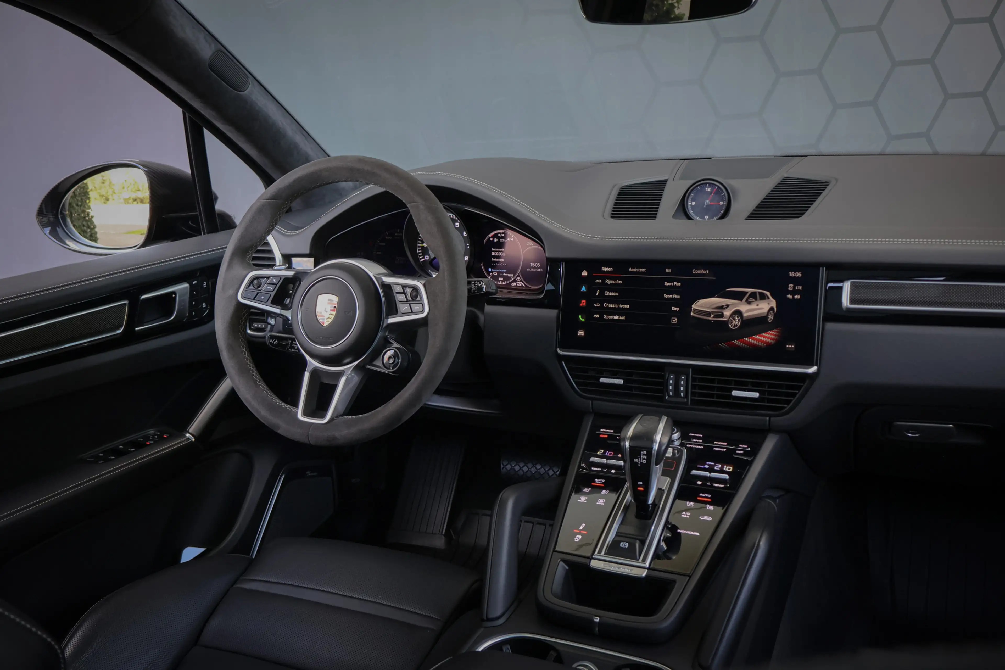 Porsche Cayenne 3.0 E-Hybrid Platinum Edition BTW AUTO | TECHART V — photo 3