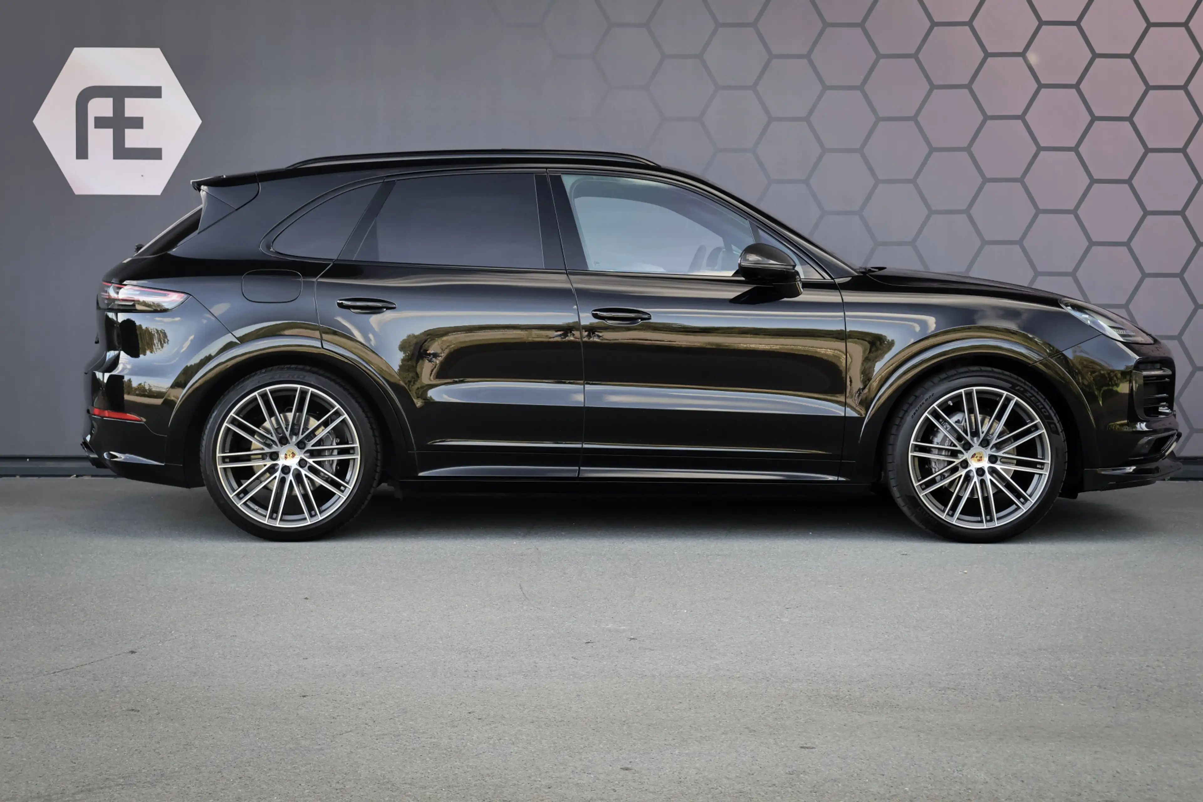 Porsche Cayenne 3.0 E-Hybrid Platinum Edition BTW AUTO | TECHART V — photo 12