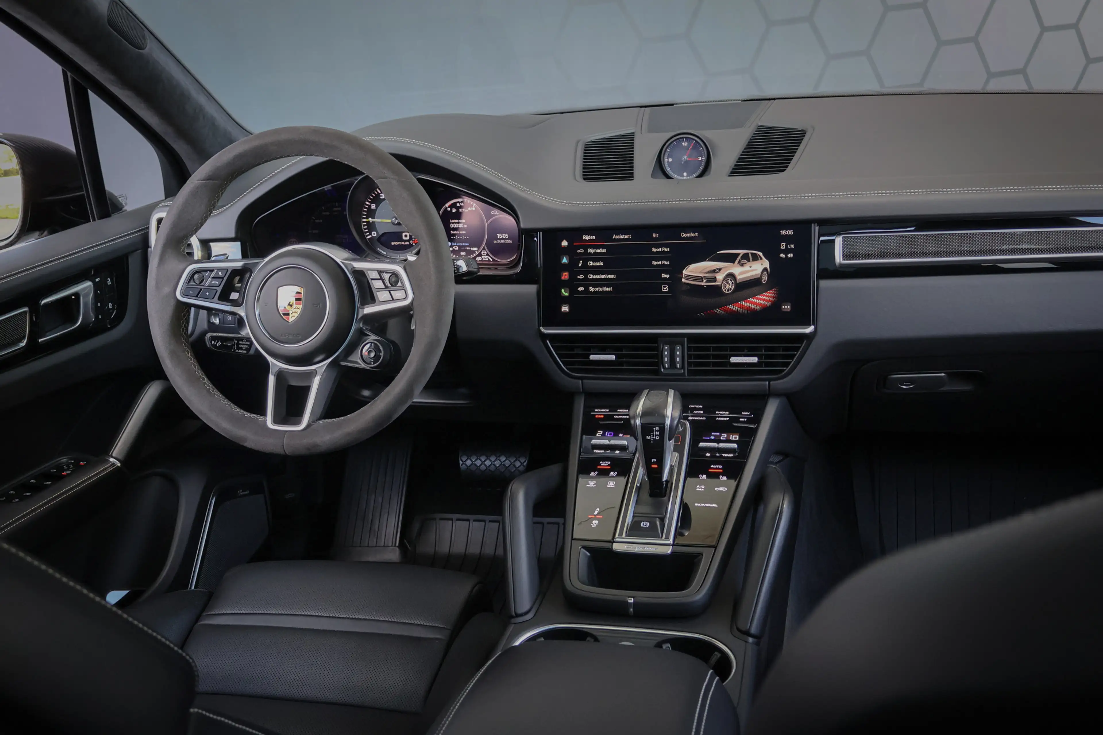 Porsche Cayenne 3.0 E-Hybrid Platinum Edition BTW AUTO | TECHART V — photo 19