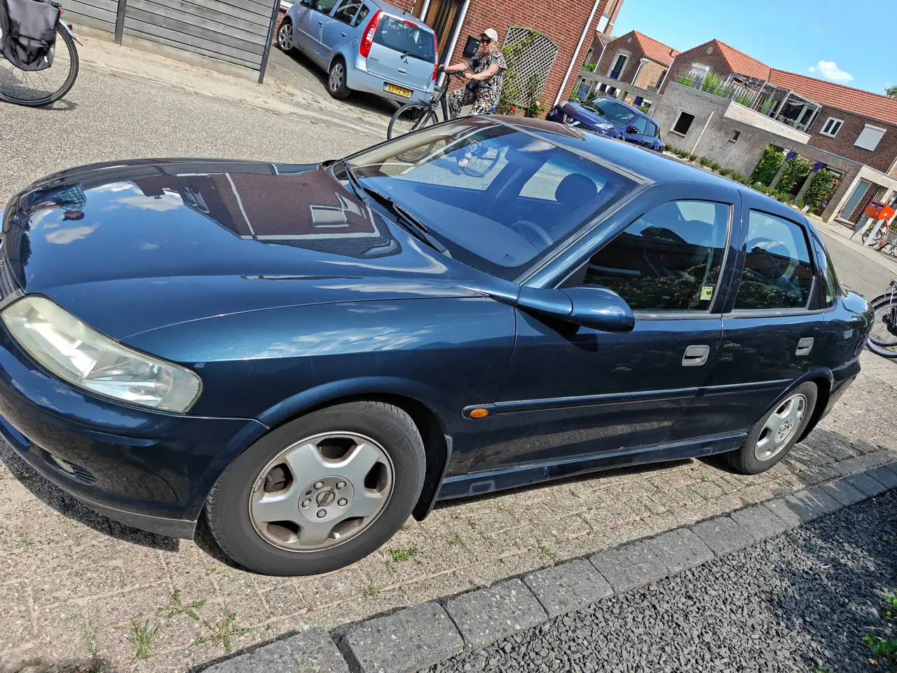 Opel Vectra 1.6-16V Business Edition, foto 8