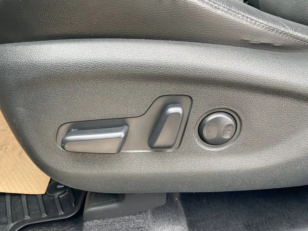 2019 Hyundai Tucson Luxury | Heated Steering Wheel | Rear Cam | Powere — photo 8