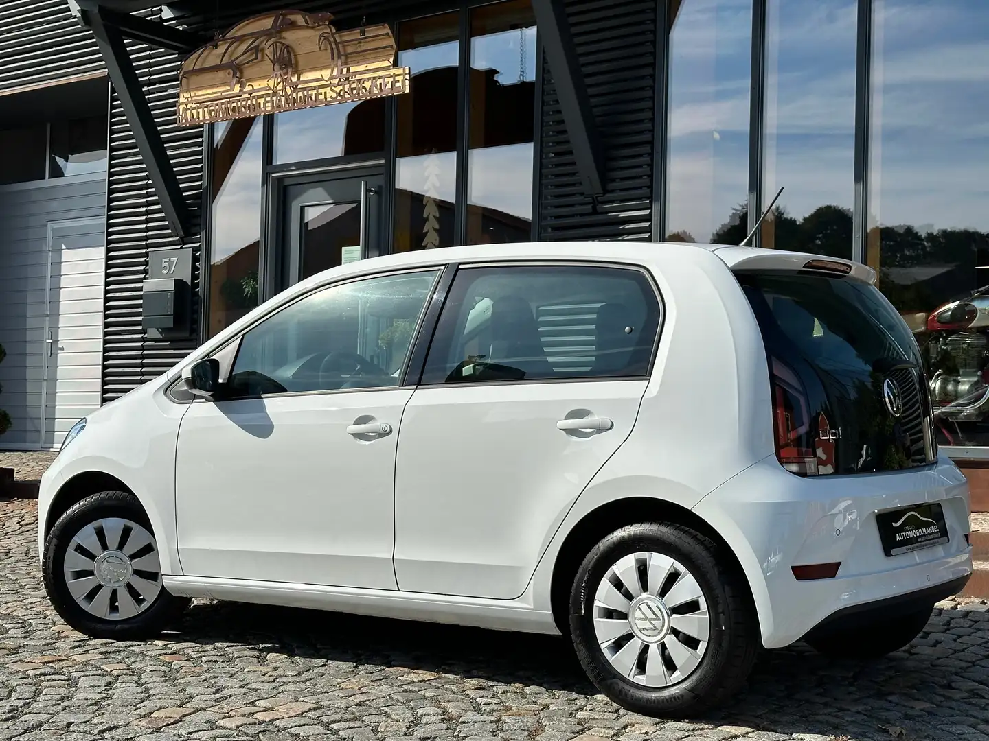 Volkswagen up! up! 1.0 BMT Move +SITZHEIZUNG+PDC+CAM+NAVI+3JAHRE+ Білий - 2