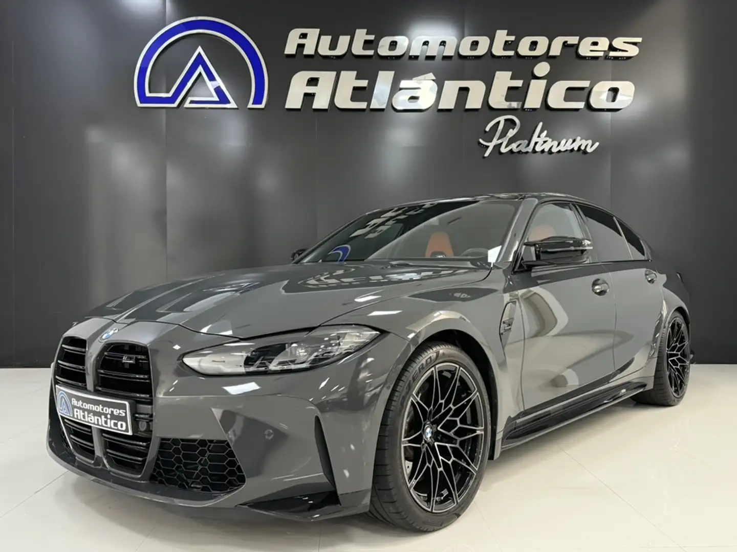 BMW M3 Competition MxDrive Grau - 1