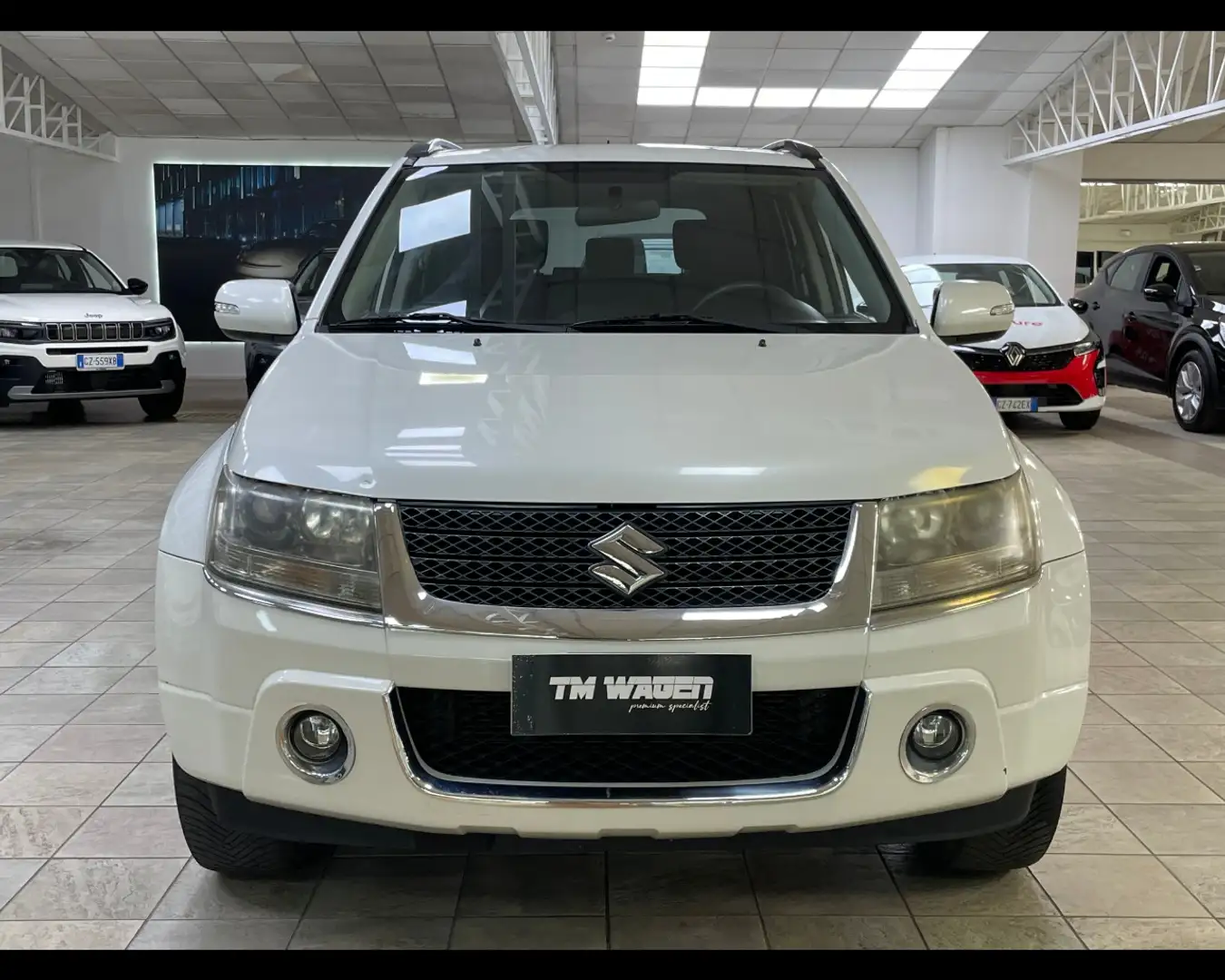 Suzuki Grand Vitara 1.9 DDiS 5 porte Crossover 130cv 2012 4x4 Blanc - 2