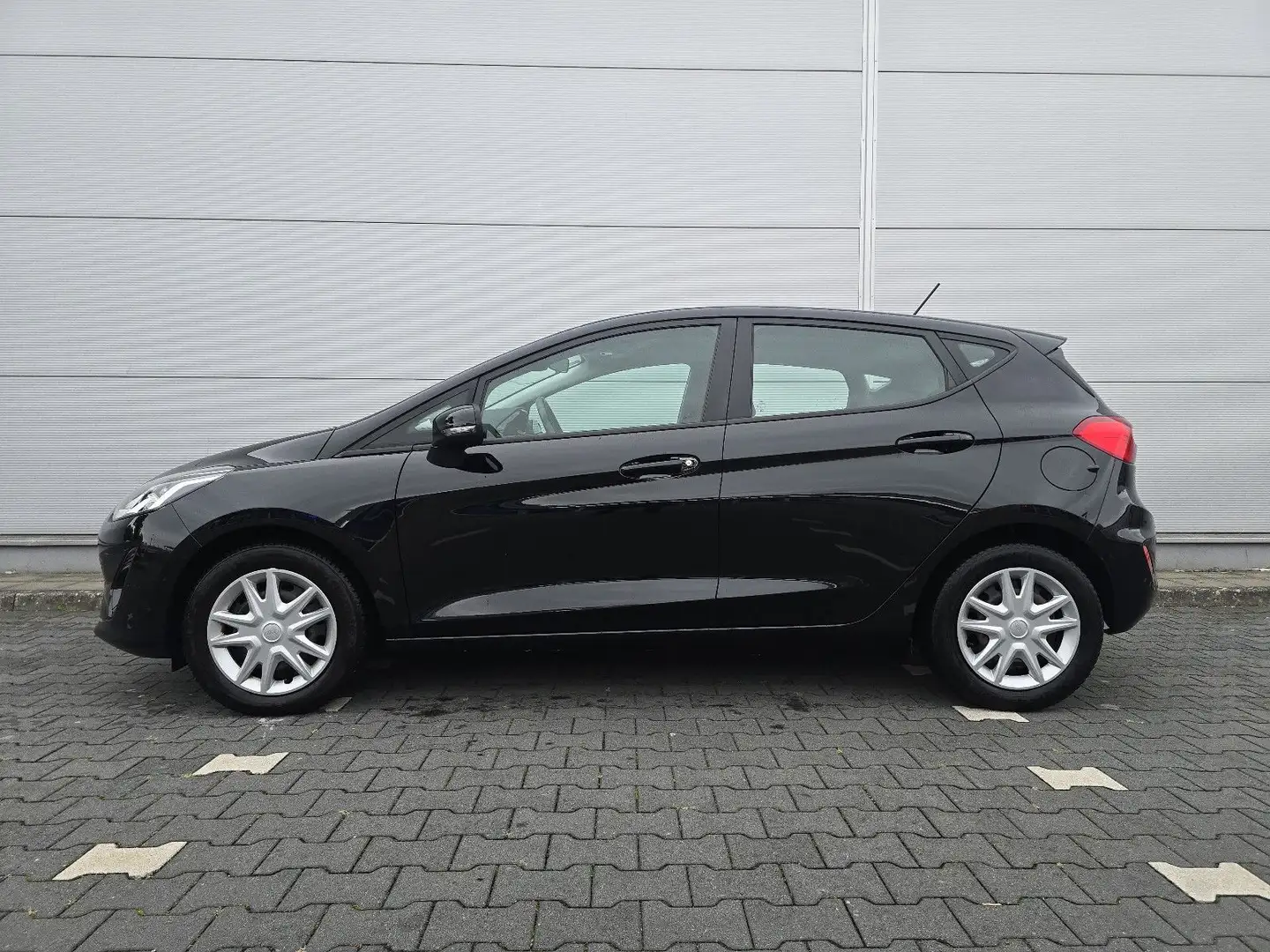 Ford Fiesta Cool & Connect Noir - 2