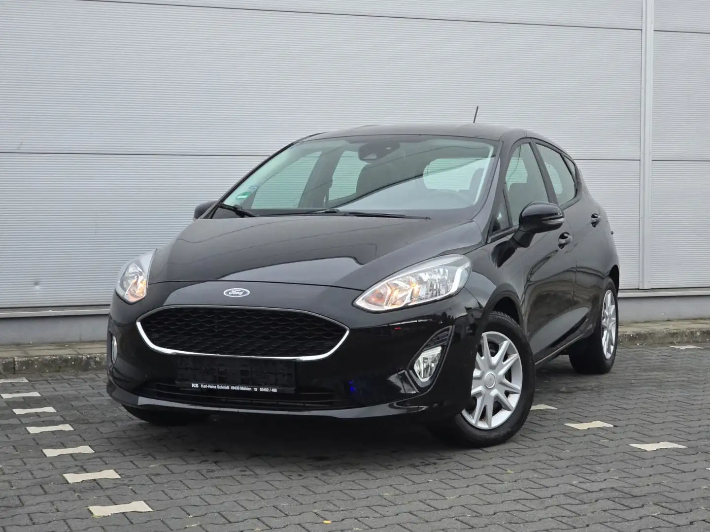 Ford Fiesta Cool & Connect Noir - 1