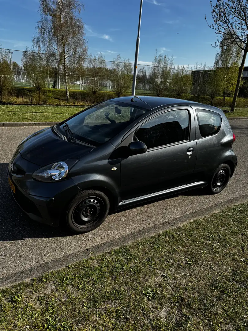 Toyota Aygo 1.0-12V Szary - 1