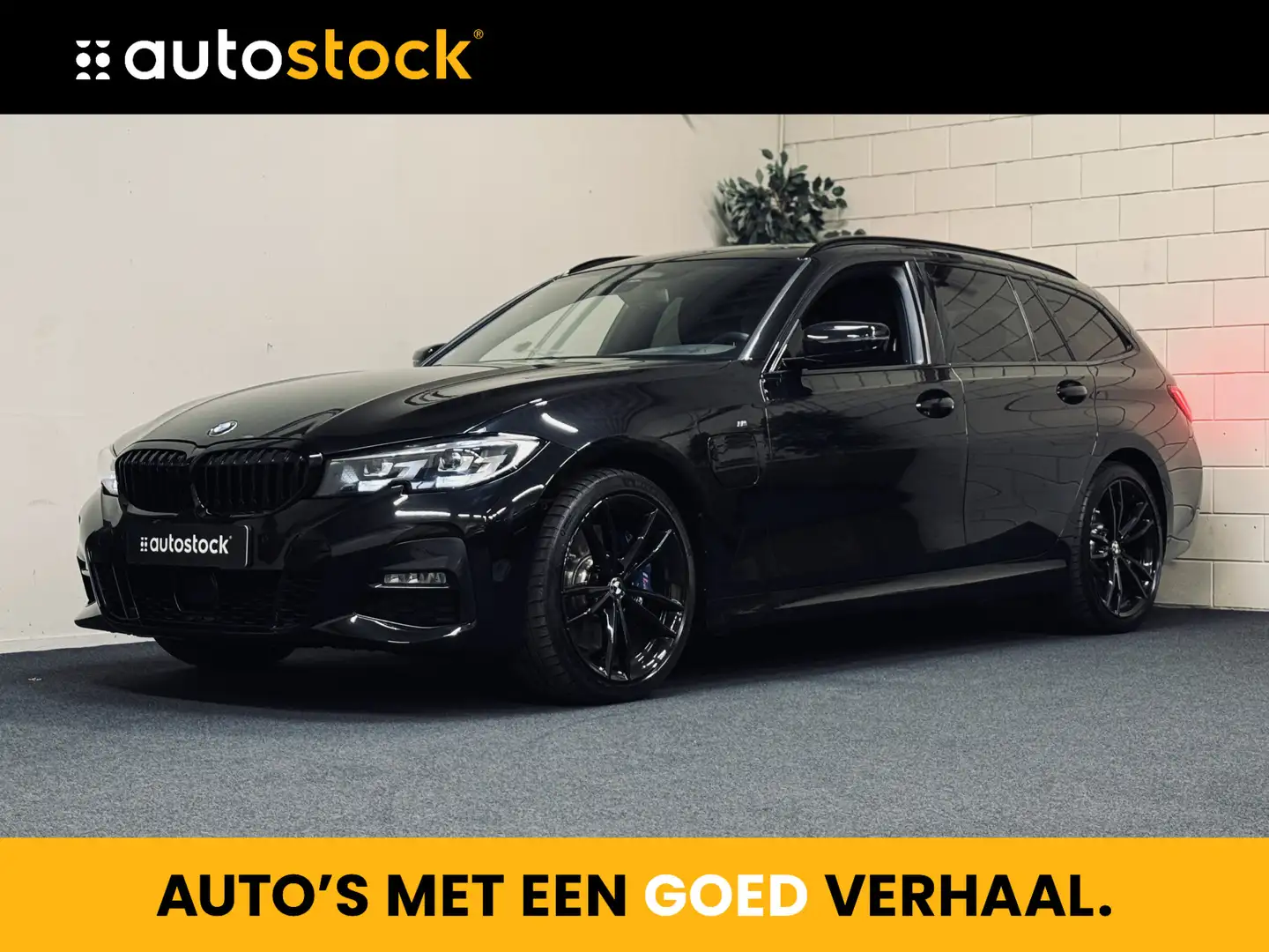 BMW 330 3-serie Touring 330e High Ex. M-Sport | 19" | Trek Negru - 1