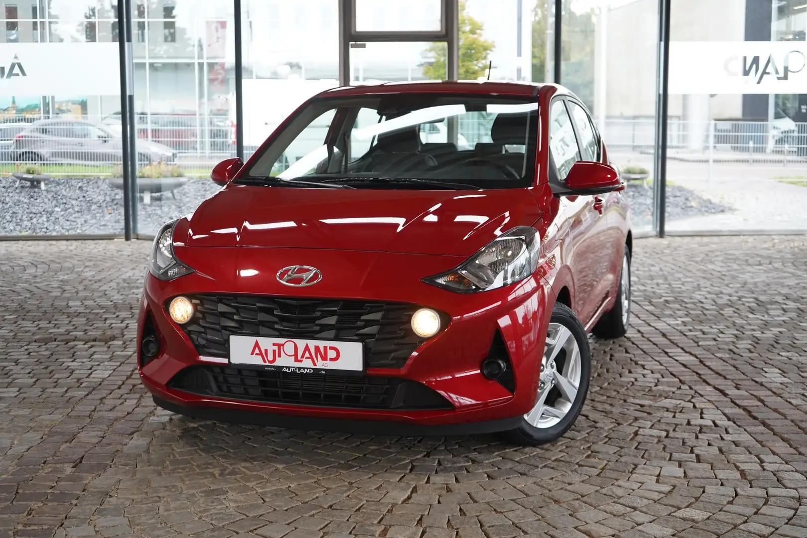 Hyundai i10 1.2 Trend Android Apple Sitzheizung PDC Rot - 2