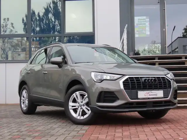 Audi Q3 35 TDI S tronic Sitzheizung Navigation