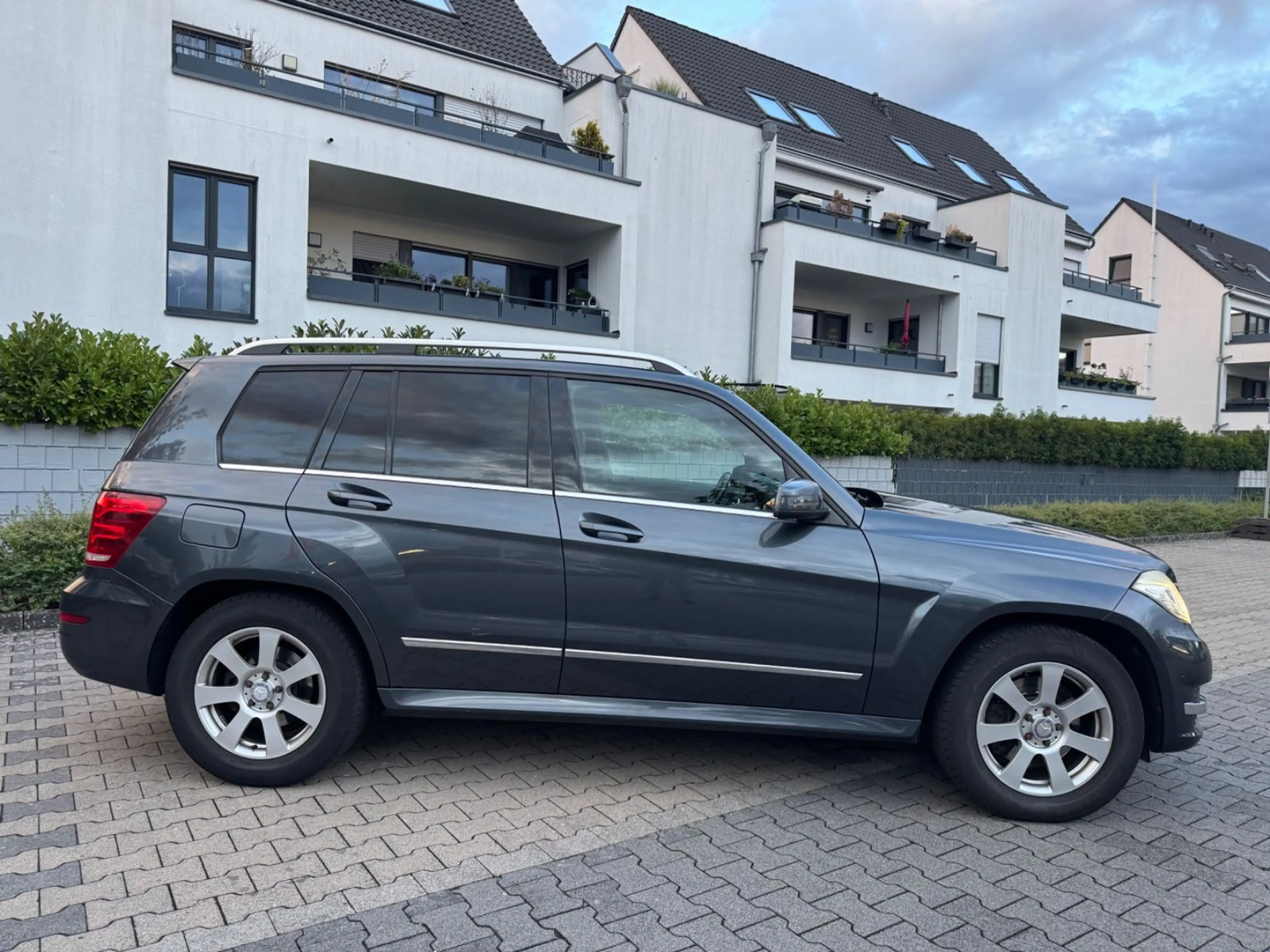Mercedes-Benz GLK 220 CDI BE 4Matic*Xenon*Navi*SHZ — photo 7