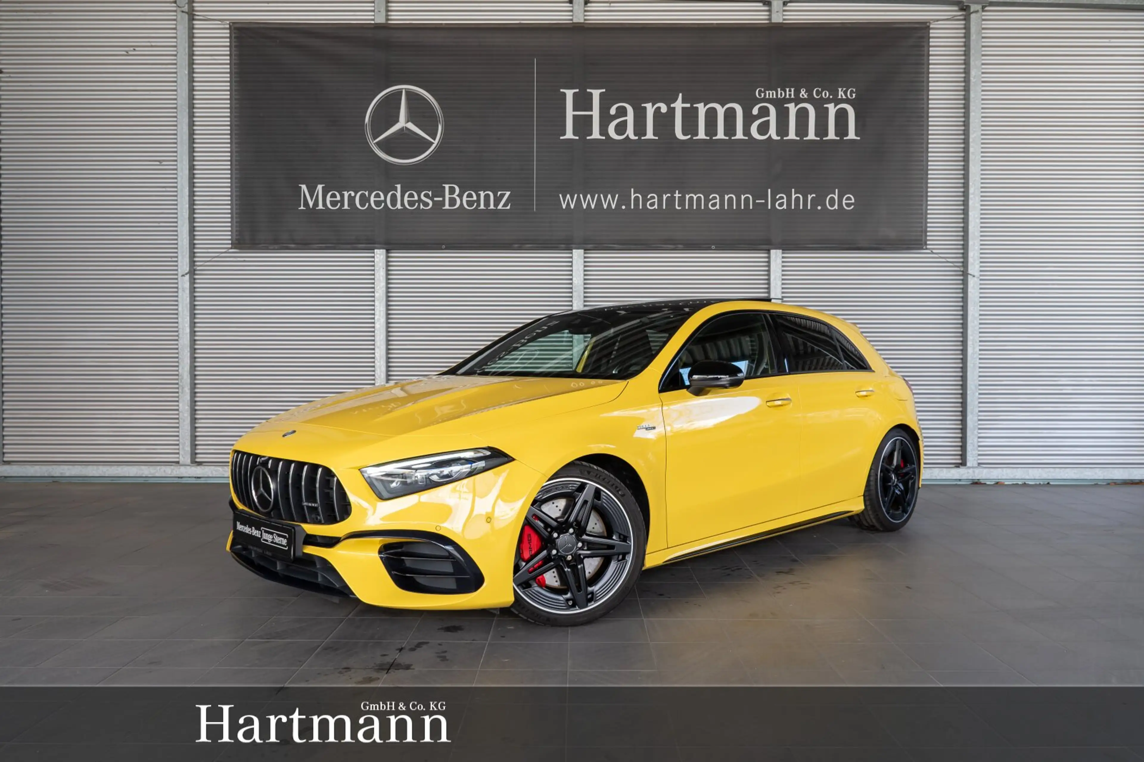 Mercedes-Benz A 45 AMG A 45 S 4M+ AMG Night Performance Panorama HUD