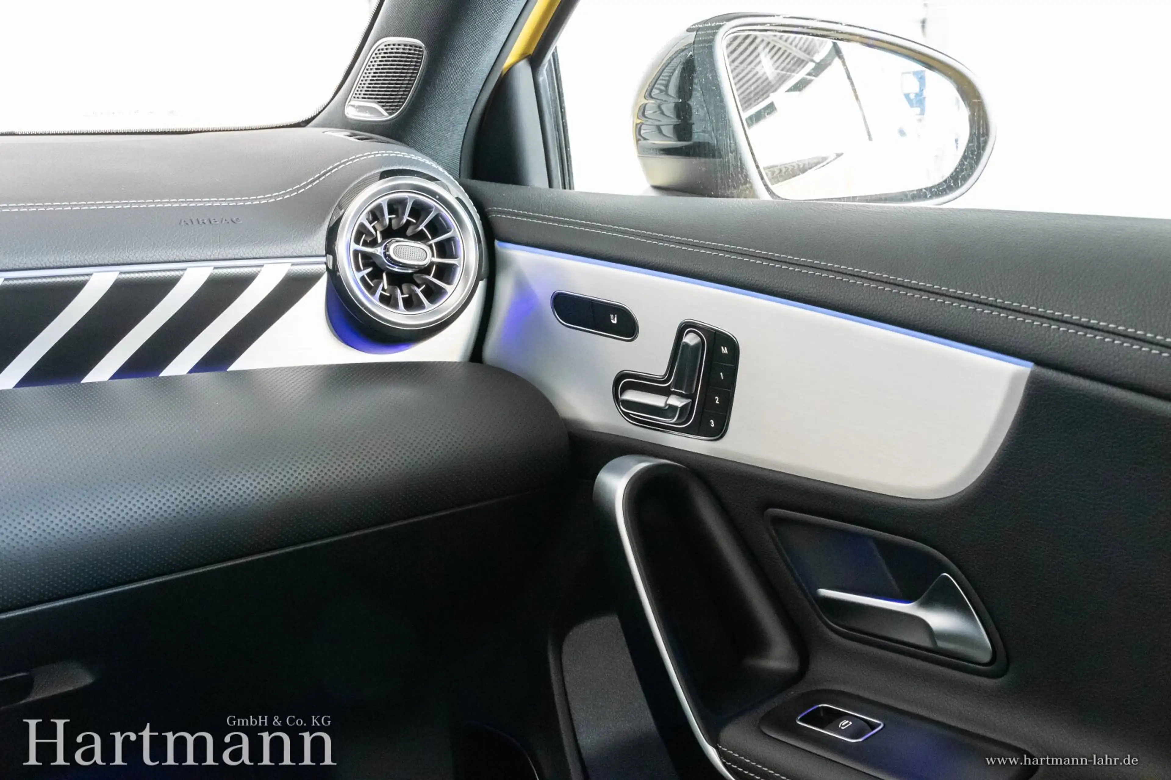Mercedes-Benz A 45 AMG A 45 S 4M+ AMG Night Performance Panorama HUD — photo 7