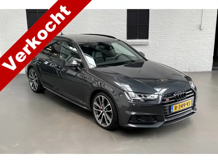 Audi S4 Avant 3.0 TFSI S4 quattro Panoramadak - RS stoelen
