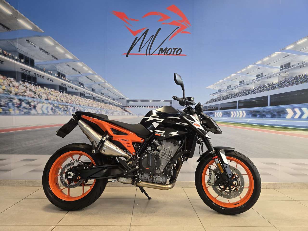 KTM 890 Duke GP 02/2023 - Km 12200