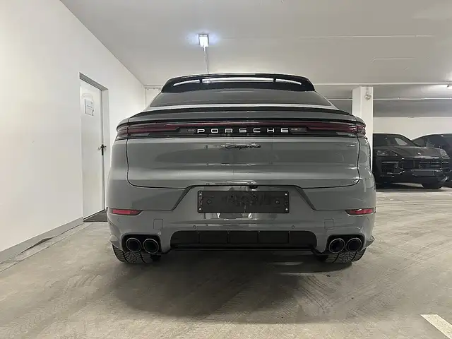 Porsche Cayenne Coupe III E-Hybrid Sportdesgin Ansicht 9