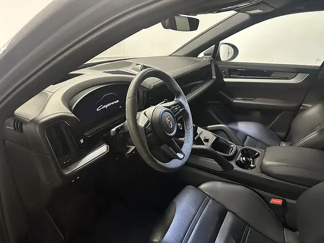 Porsche Cayenne Coupe III E-Hybrid Sportdesgin Ansicht 12