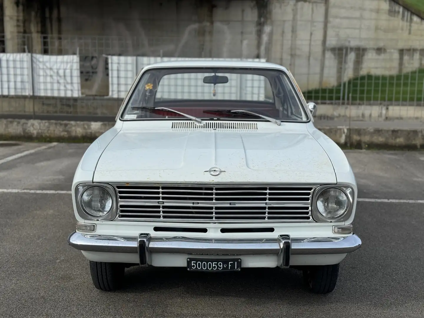 Opel Kadett . Білий - 2