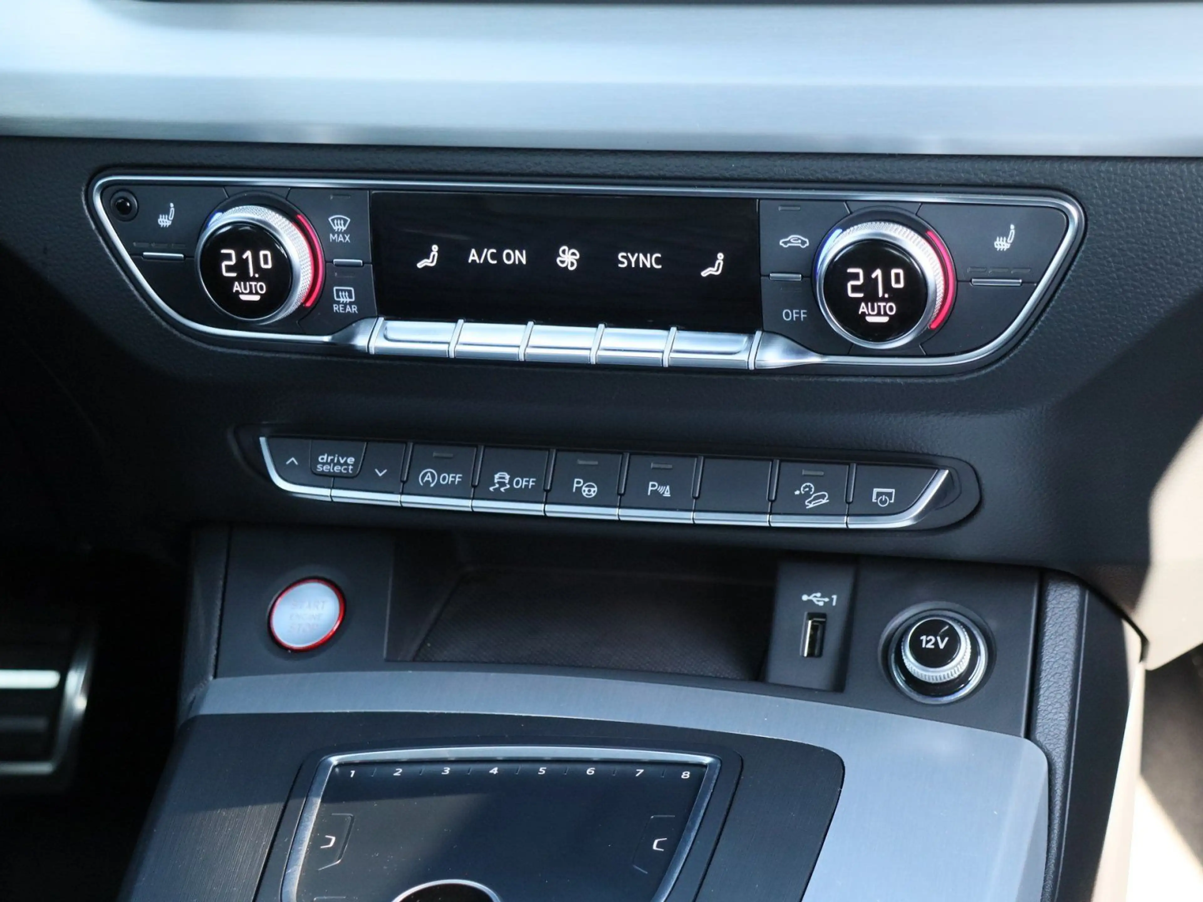 Audi SQ5 nza 3.0 TDI quattro AHK Luft Matrix Navi — photo 7