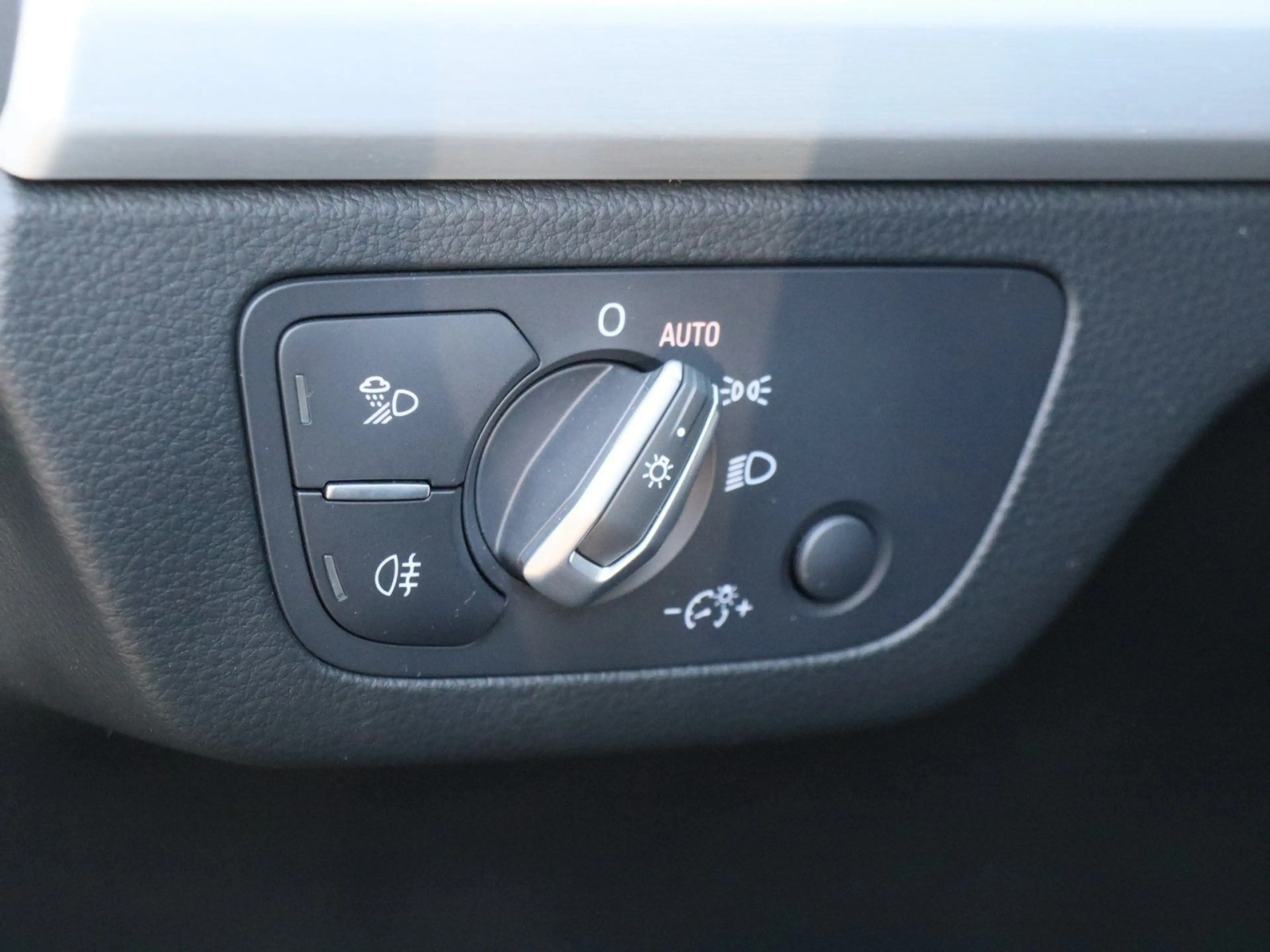 Audi SQ5 nza 3.0 TDI quattro AHK Luft Matrix Navi — photo 13