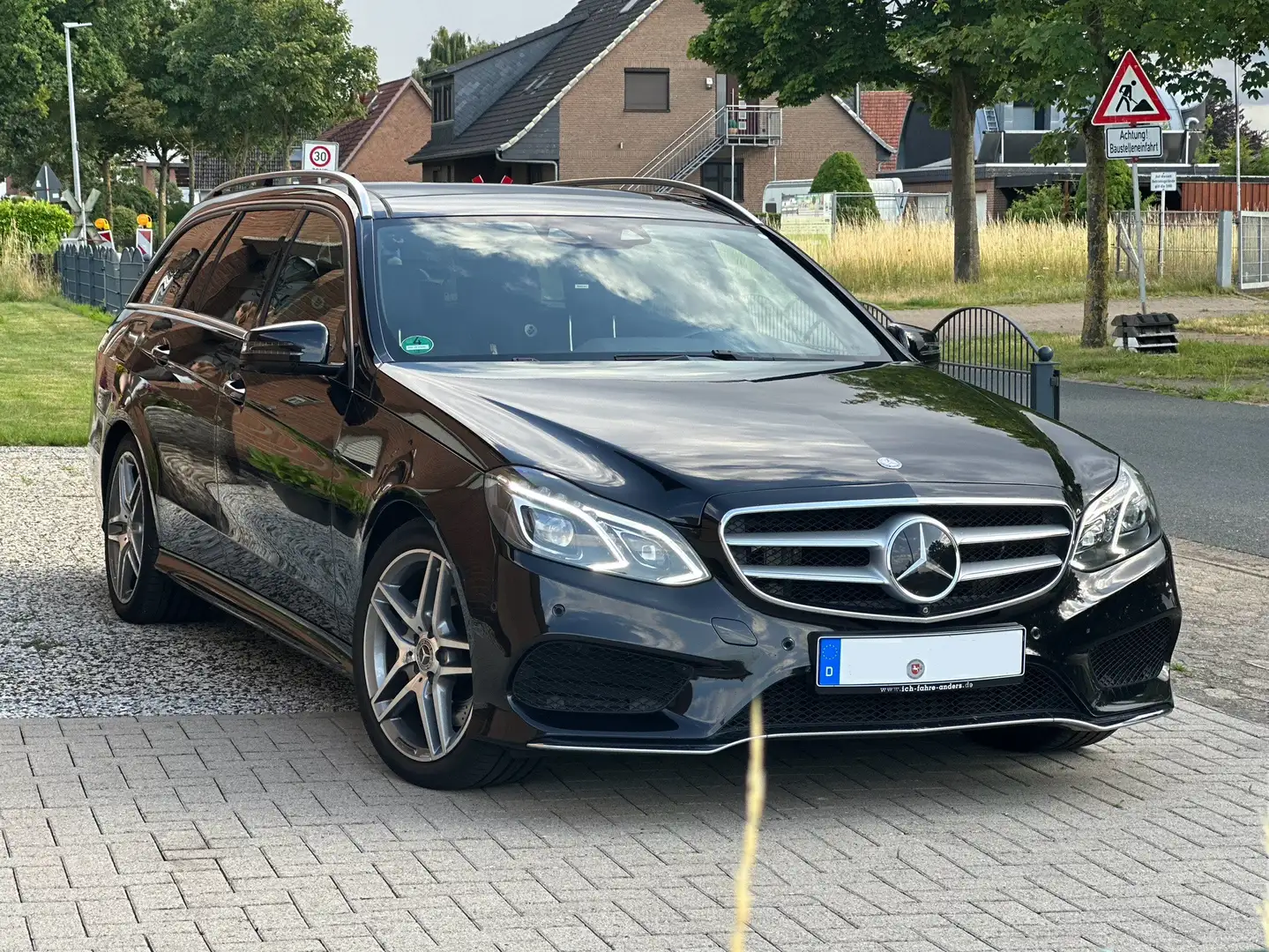 Mercedes-Benz E 350 T BlueTEC 4Matic 7G-TRONIC Avantgarde - 2