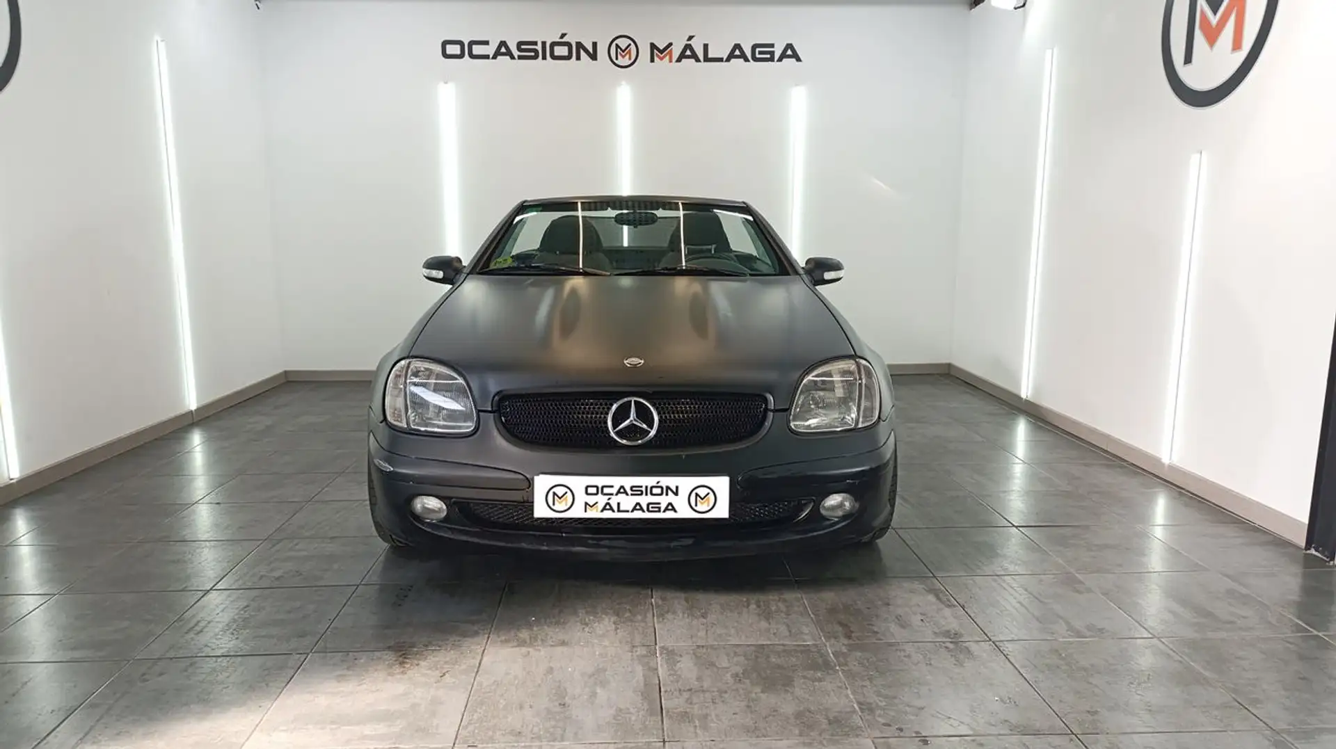 Mercedes-Benz SLK 32 AMG AUTO Černá - 2