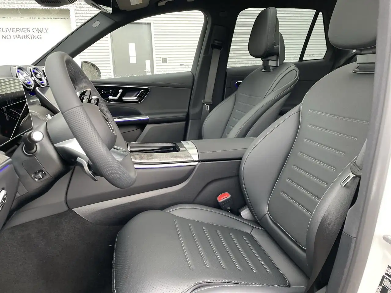 Mercedes-Benz GLC снимка Mercedes-Benz GLC