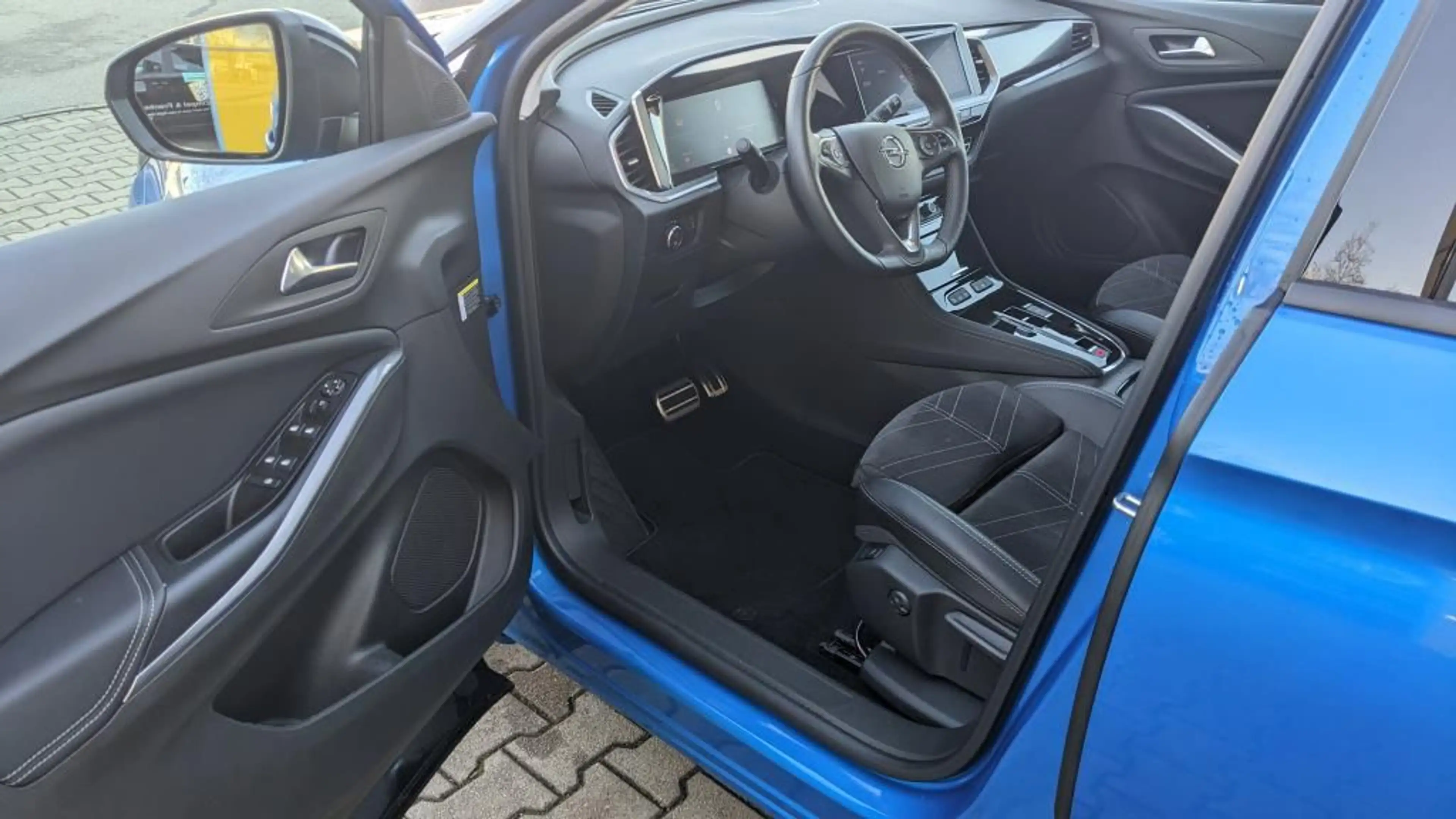 Opel Grandland X Grandland PHEV Ultimate 165 kW 224 PS AT8 — photo 10