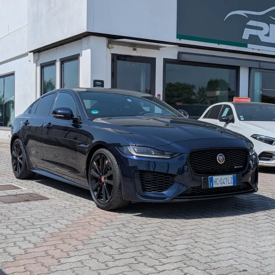 Jaguar XE