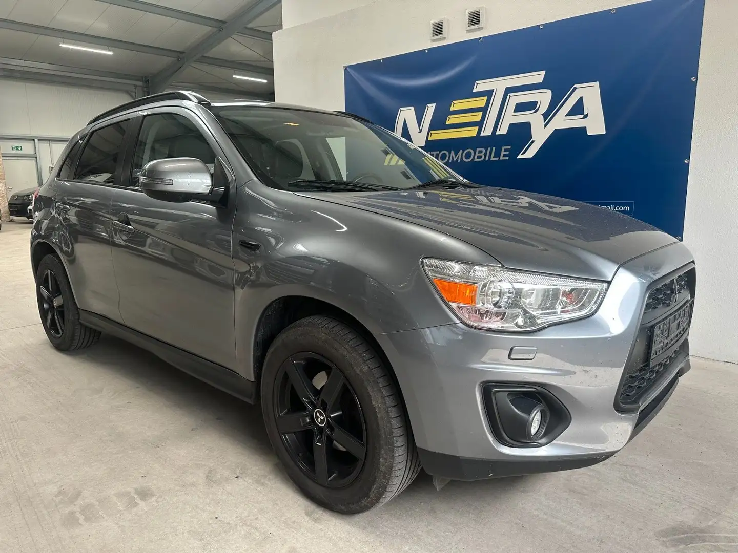 Mitsubishi ASX Instyle 4WD*PANO*KAMERA*LEDER*AHK* siva - 2