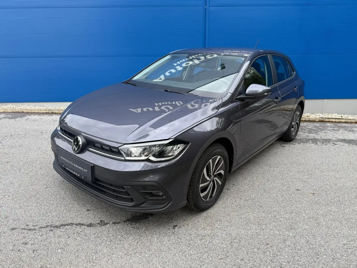 Volkswagen Polo 4Me TSI Grau - 1