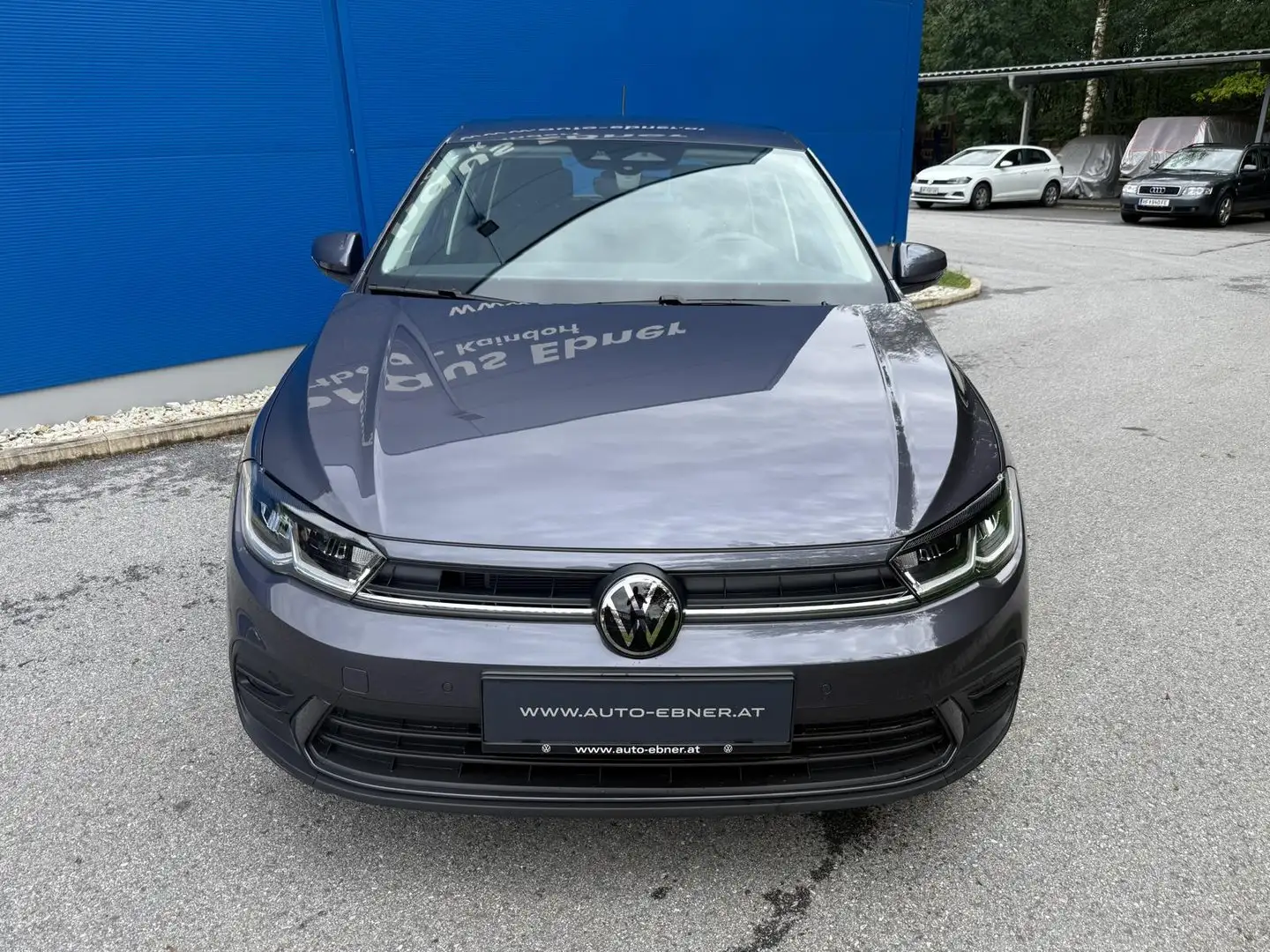 Volkswagen Polo 4Me TSI Grau - 2