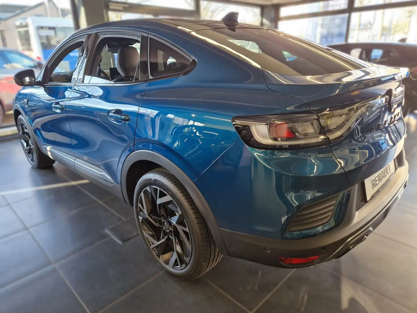 Renault Arkana Esprit Alpine Full Hybrid 145 BOSE Blau - 2
