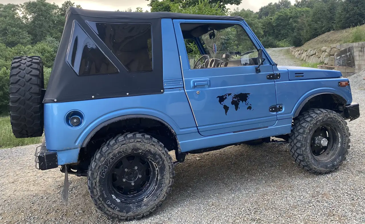Suzuki SJ 410 Van de Luxe, foto 2
