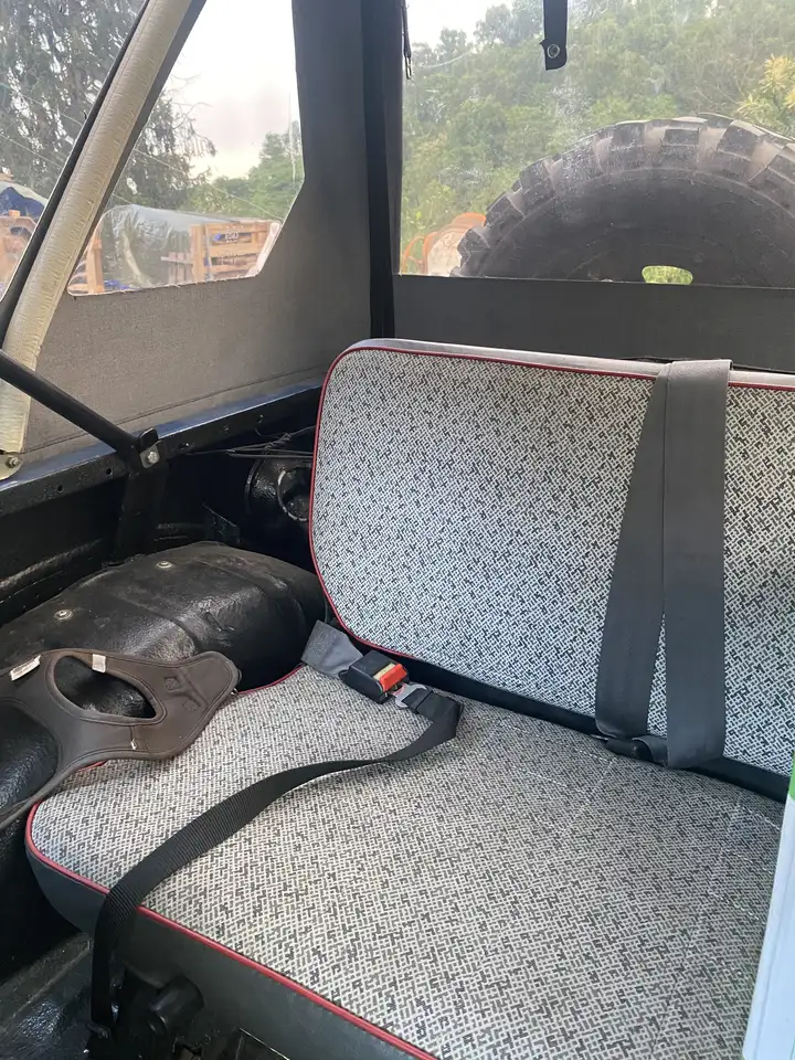 Suzuki SJ 410 Van de Luxe, foto 6