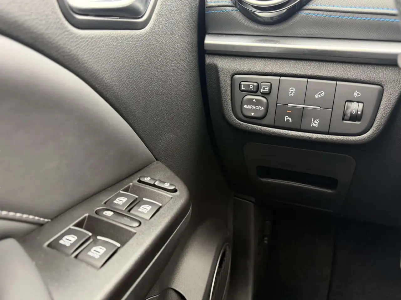 Seres Seres 3 52kWh | NIEUW | Panoramadak | 360 Camera | 327km W 21