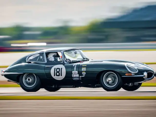 Jaguar E-Type