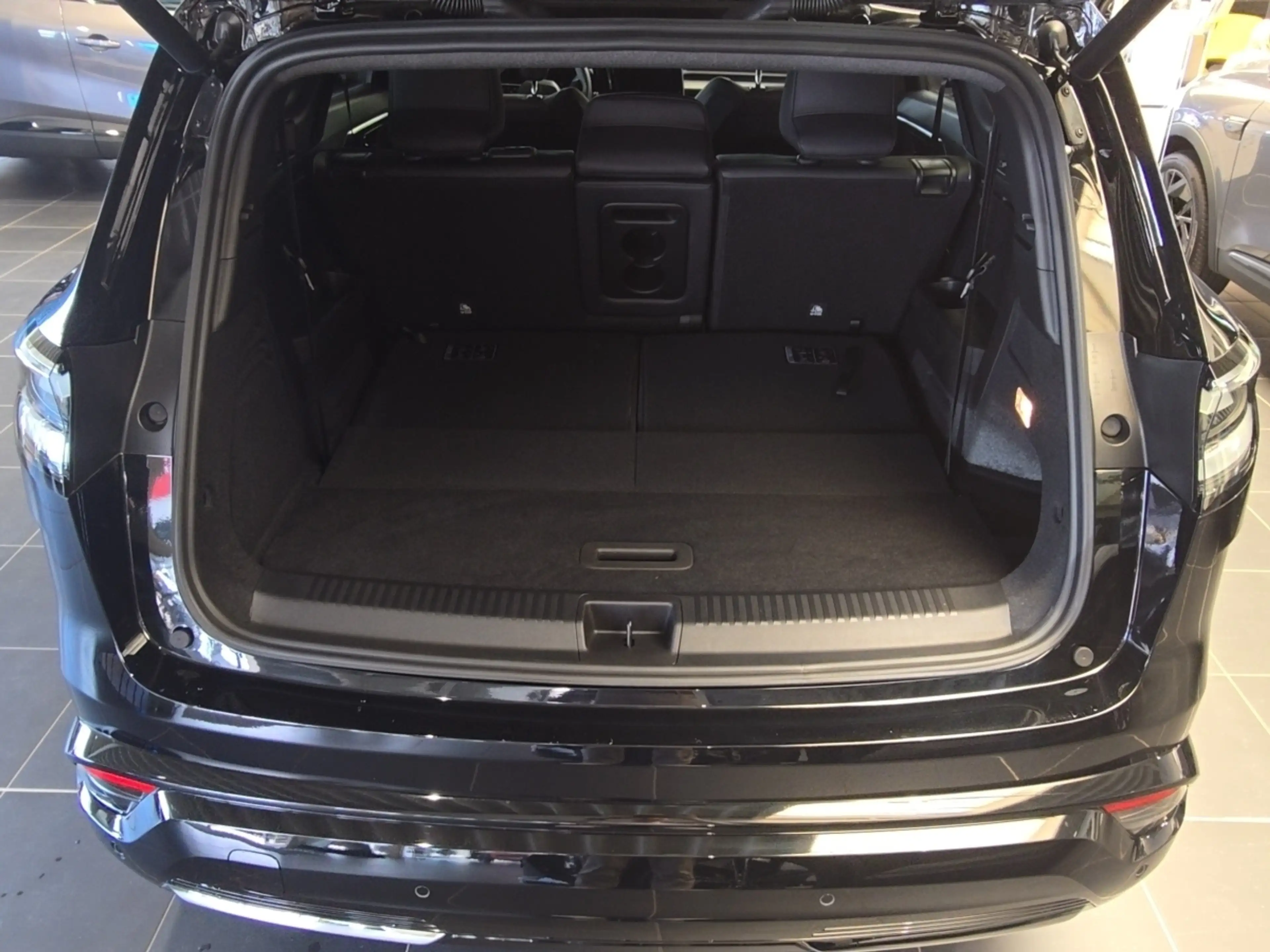 Renault Espace E-TECH Techno VollHybrid 200 **7-Sitzer** — photo 12