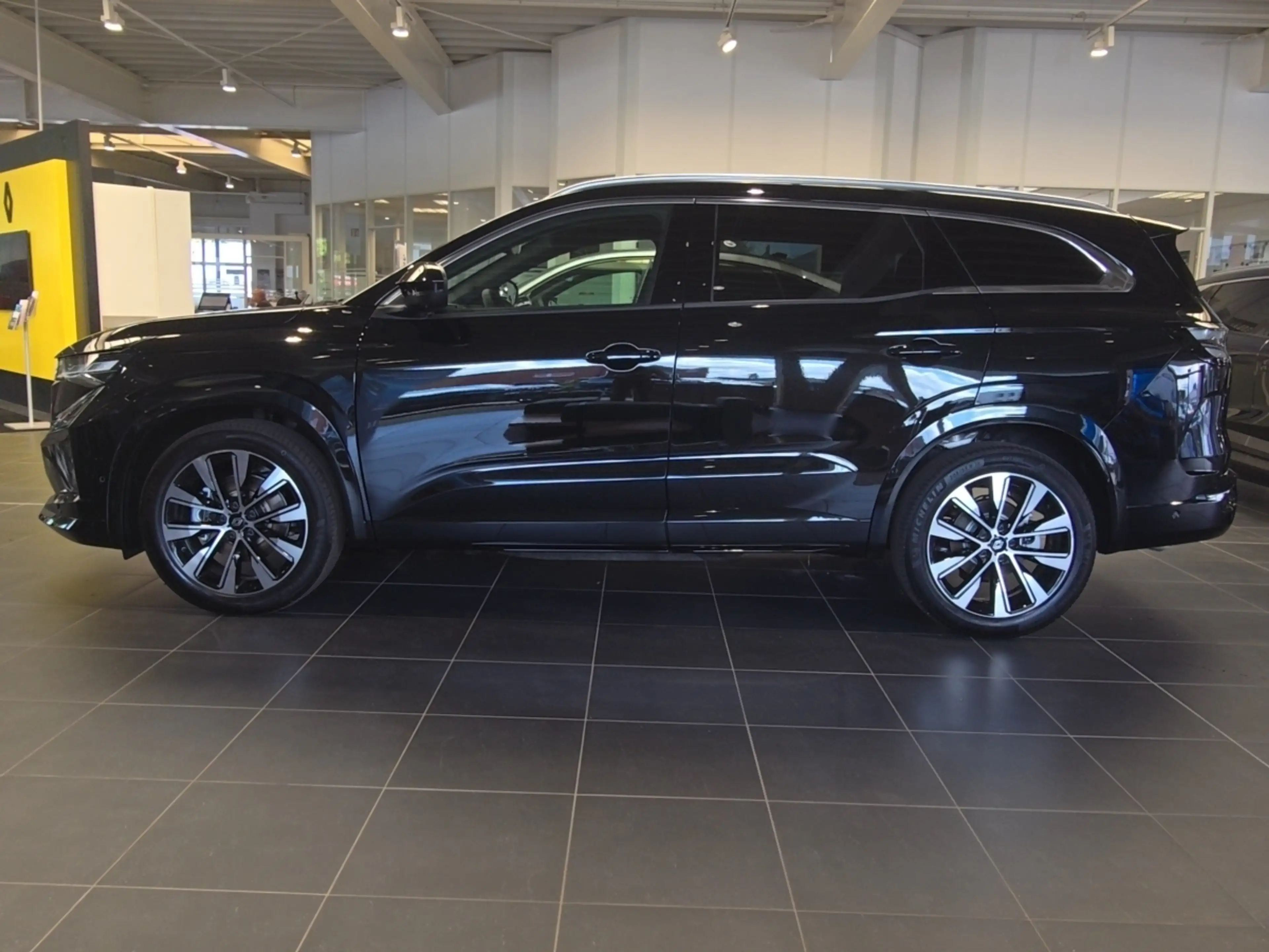 Renault Espace E-TECH Techno VollHybrid 200 **7-Sitzer** — photo 2