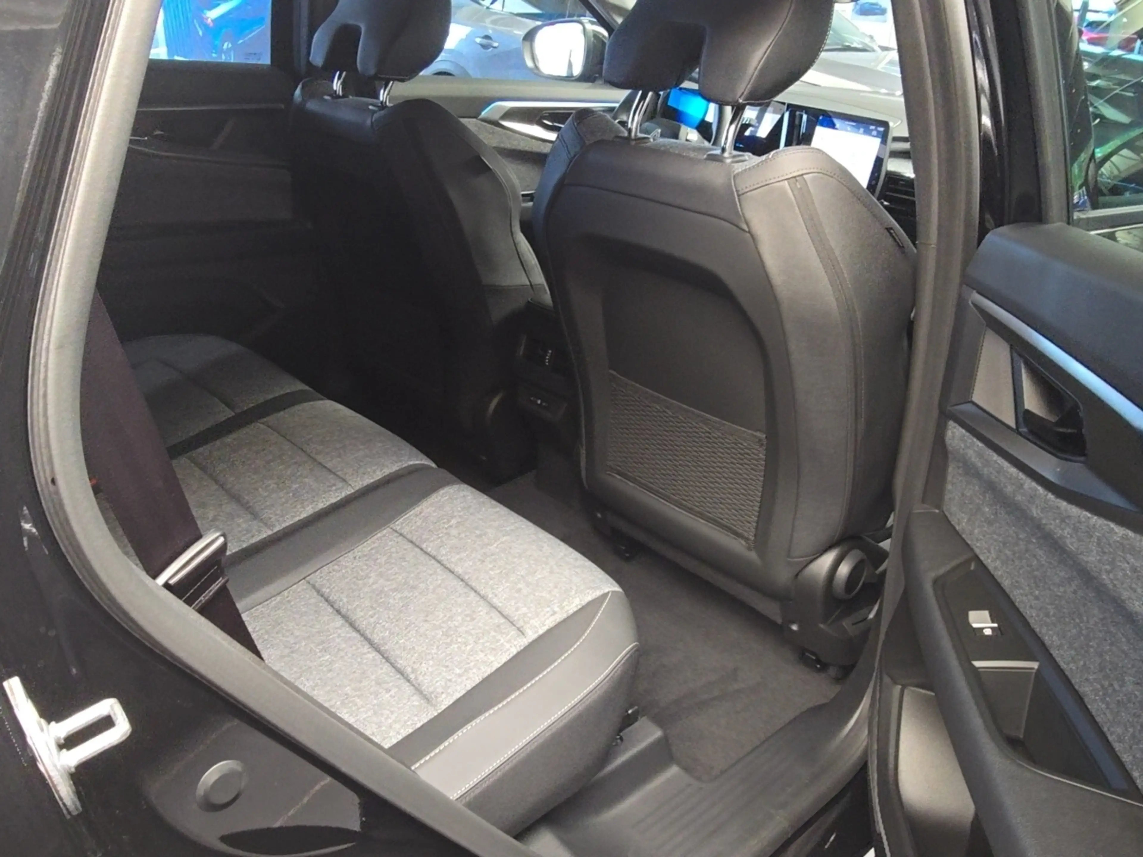 Renault Espace E-TECH Techno VollHybrid 200 **7-Sitzer** — photo 11