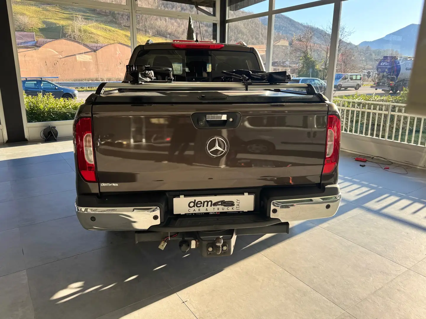 Mercedes-Benz X 250 d Power Business 4matic auto Grigio - 2