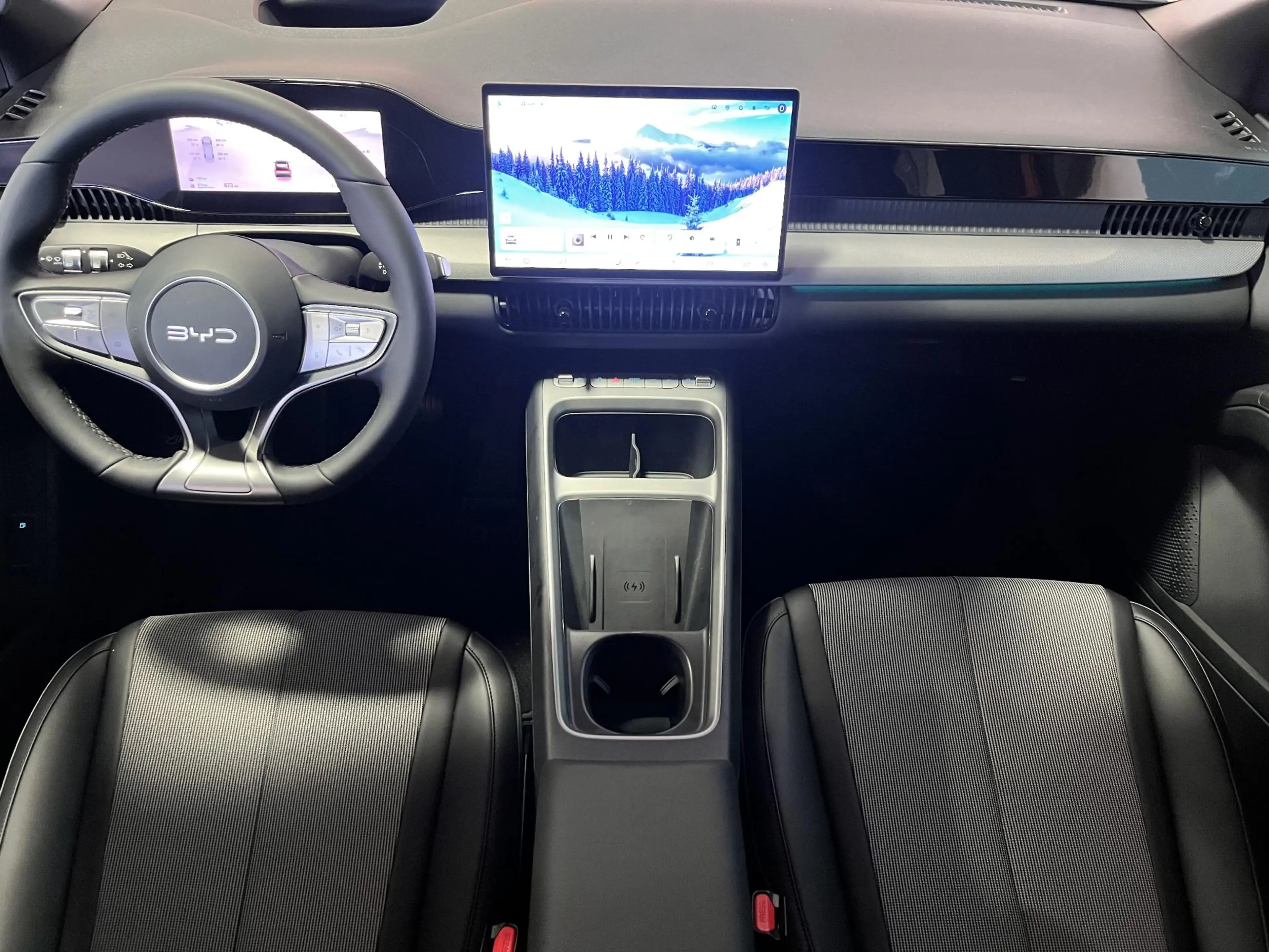 BYD Dolphin G DM-i Comfort | BYD Bochane Ede — photo 3