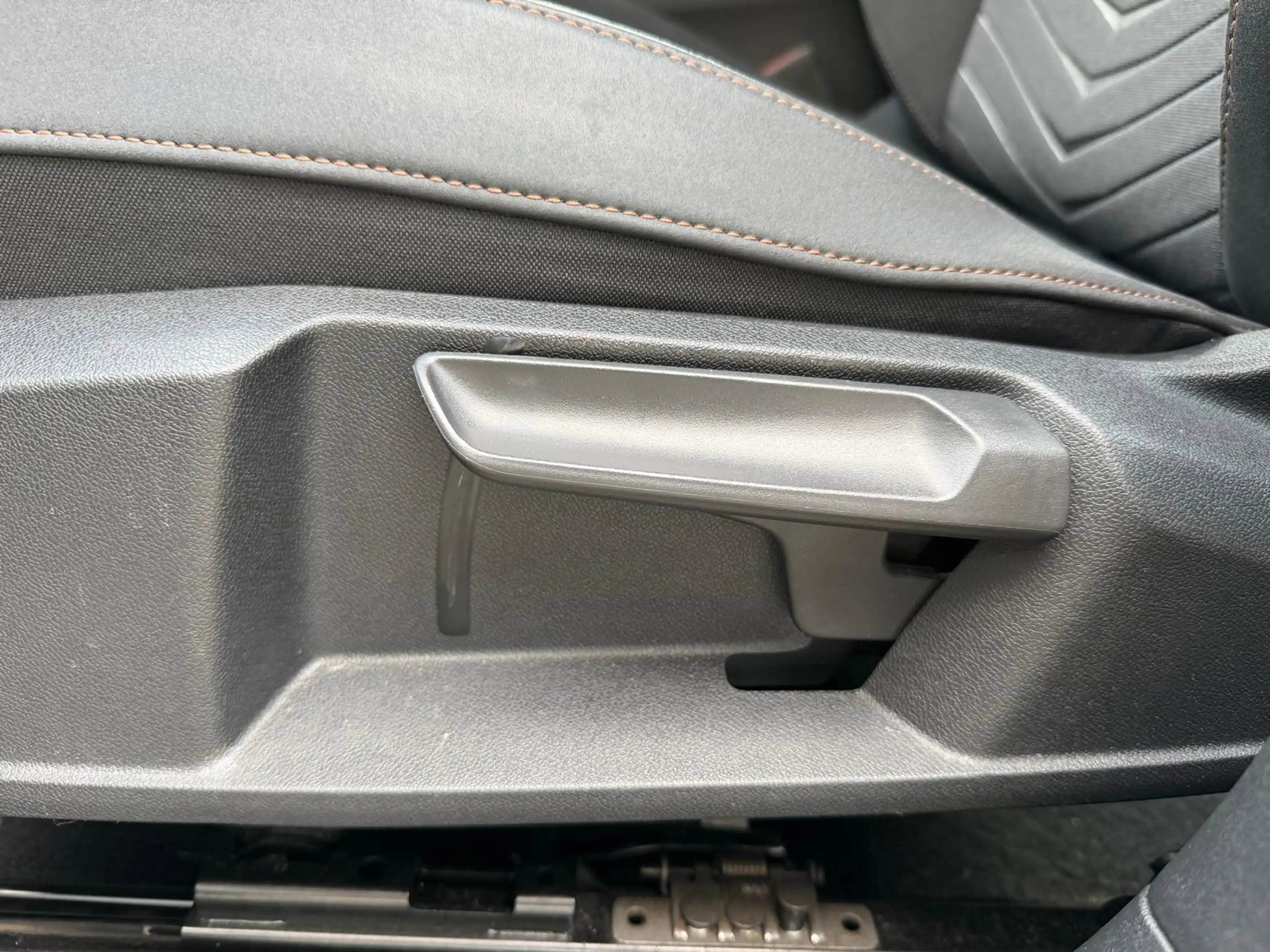 CUPRA Born 58 KWH >ALCANT+LED+TEMP+MFL+PDC+CARP+DAB+ — photo 14