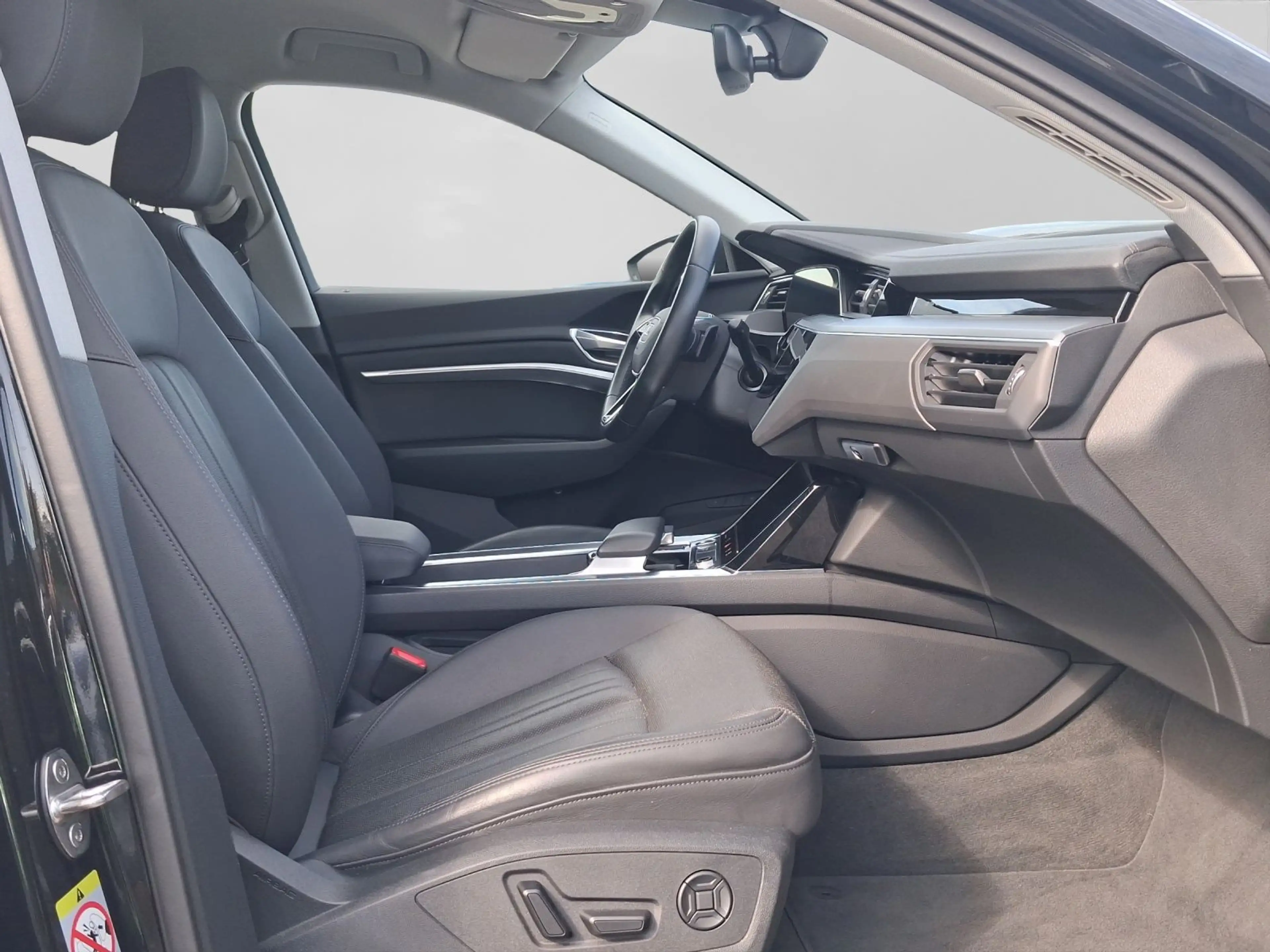 Audi e-tron 55 Q ADVANCED SELECTION UPE106 — photo 4