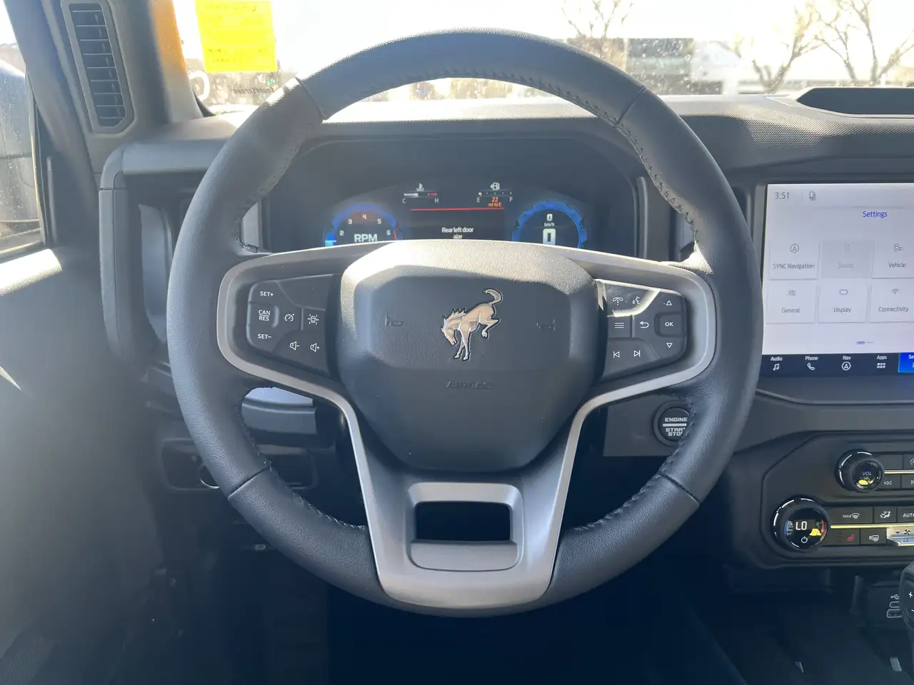 Ford Bronco снимка Ford Bronco