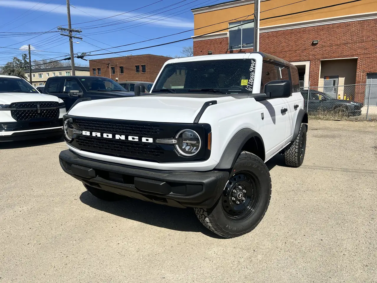 Ford Bronco снимка Ford Bronco